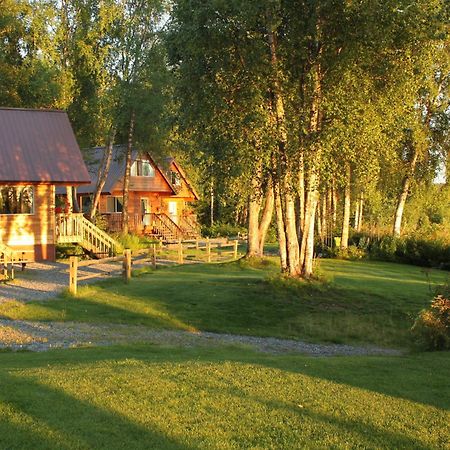 Susitna River Lodging, Riverside Cabins Talkeetna Buitenkant foto